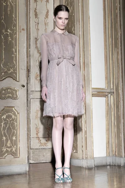 Look 19